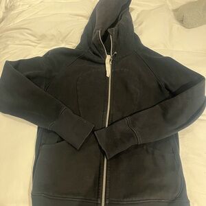 Lululemon sweatshirt